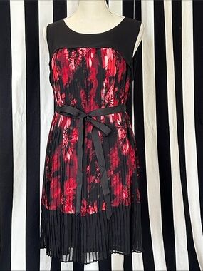 Worthington Black and Red Floral Pleated Midi Dress